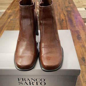 Franco Sarto ankle boot in brown, 7M